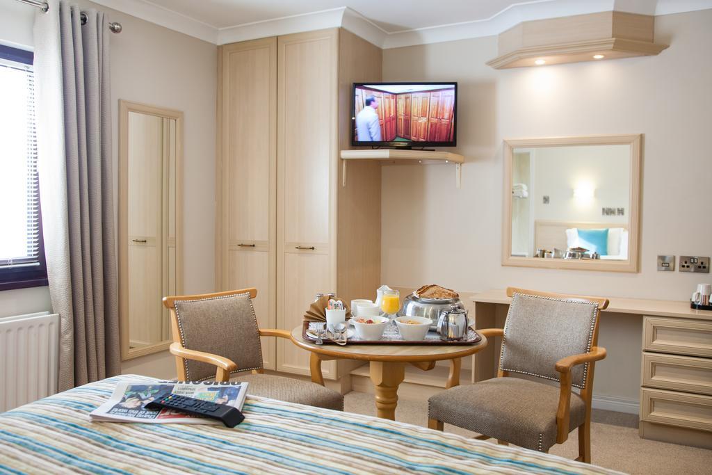 The Lodge Hotel Коулрейн Екстериор снимка