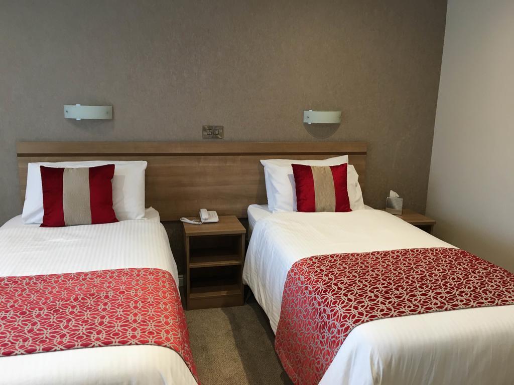 The Lodge Hotel Коулрейн Екстериор снимка
