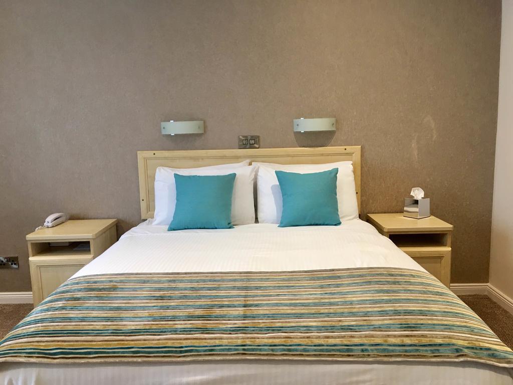 The Lodge Hotel Коулрейн Екстериор снимка